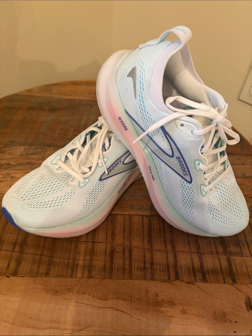 Brooks Women's Glycerin 22 Running Shoes with Blue and Pastel Accents - Picture 7 of 7